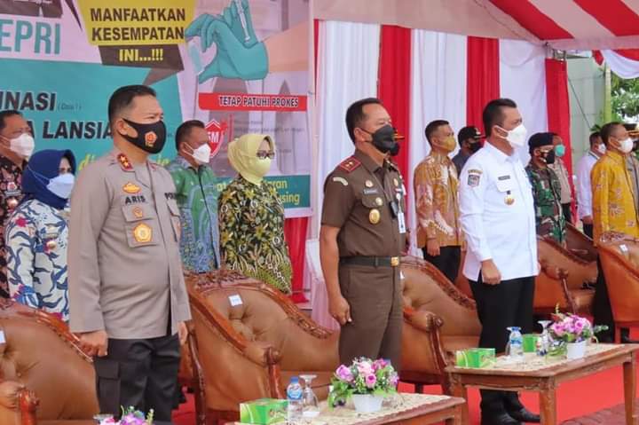 Kejati Kepri Adakan Pekan Vaksinasi Lansia dan Pra Lansia