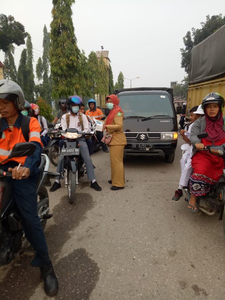 Dinkes Dumai Bagikan 100 Ribu Masker dalam Seminggu Terakhir