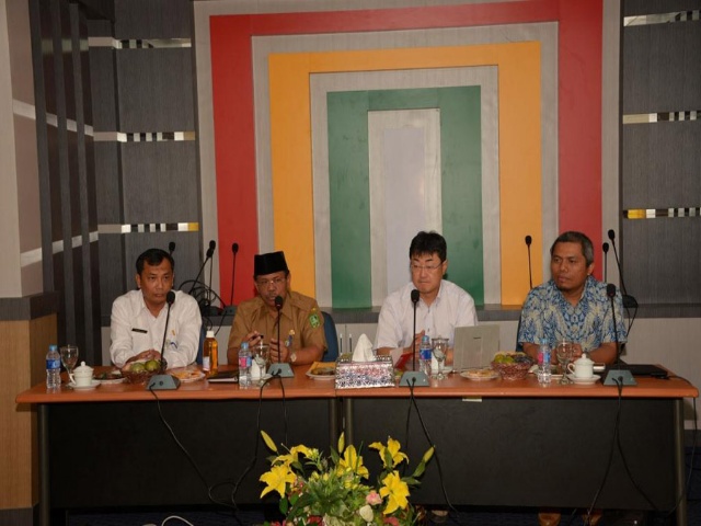 Profesor Yamamoto Jepang Tawarkan Kerja Sama Penelitian Masalah Abrasi Lahan Gambut