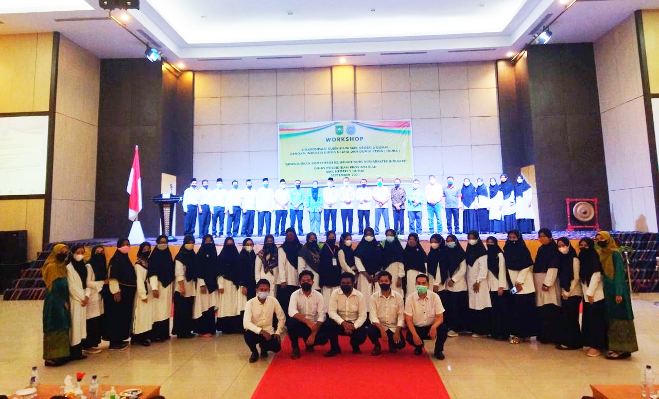 SMKN 5 Dumai Adakan Workshop Sinkronisasi Kurikulum dengan Pihak Industri