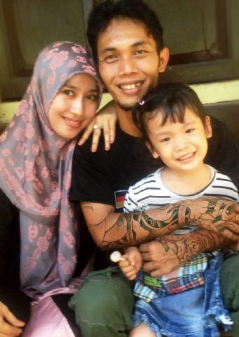 Bangkitkan UMKM dan Semangat Wirausaha, Gubri Promosikan Batik Khas Bermotif Kerajaan Siak