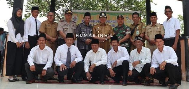 Bupati Inhil Kukuhkan Pengurus BUMDes se-Kecamatan Mandah
