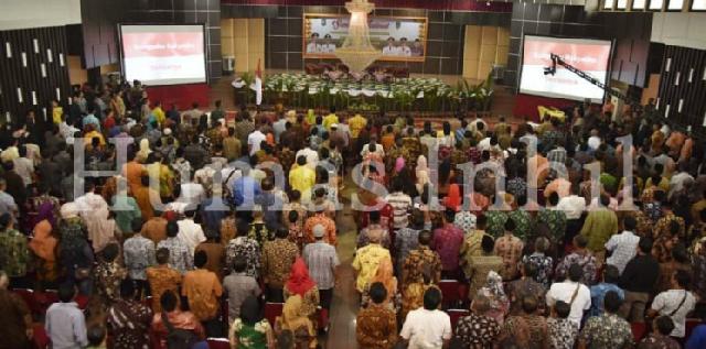 Seminar Nasional, Bupati Inhil Hadirkan Pelaku Industri Kelapa Sebagai Peserta
