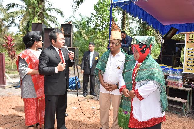 GALERI FOTO: Kegiatan Bersama Petria Naspita di Hari Libur