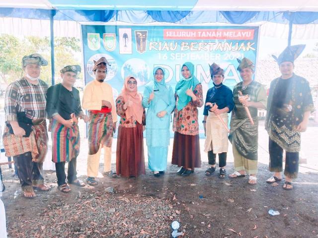 Disdikbud Dumai Meriahkan Hari Bertanjak Setanah Melayu